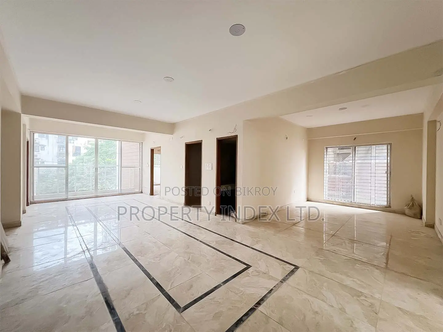 Ready Apartment For Sale! 2140 Sqft Flat At Bashundhara I Block in Basundhara