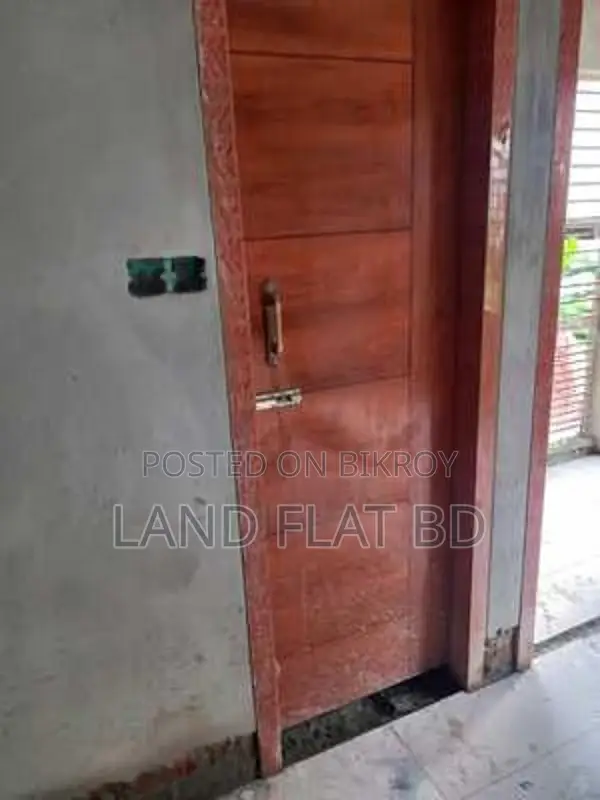 READY FLAT FOR SALE @ 1250 SFT NORTH FACING. in Jatrabari