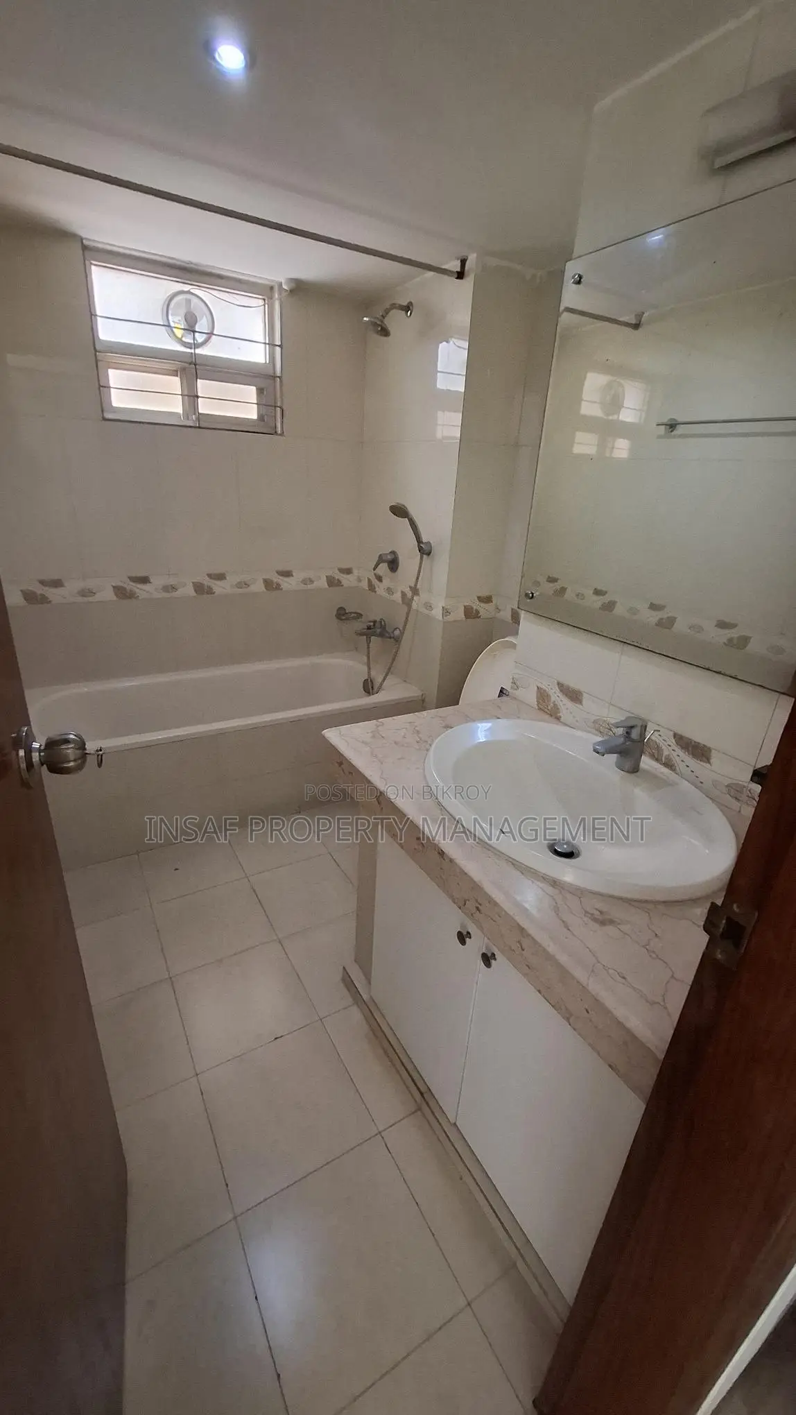 4bdrm Apartment in Gulshan for sale in Gulshan