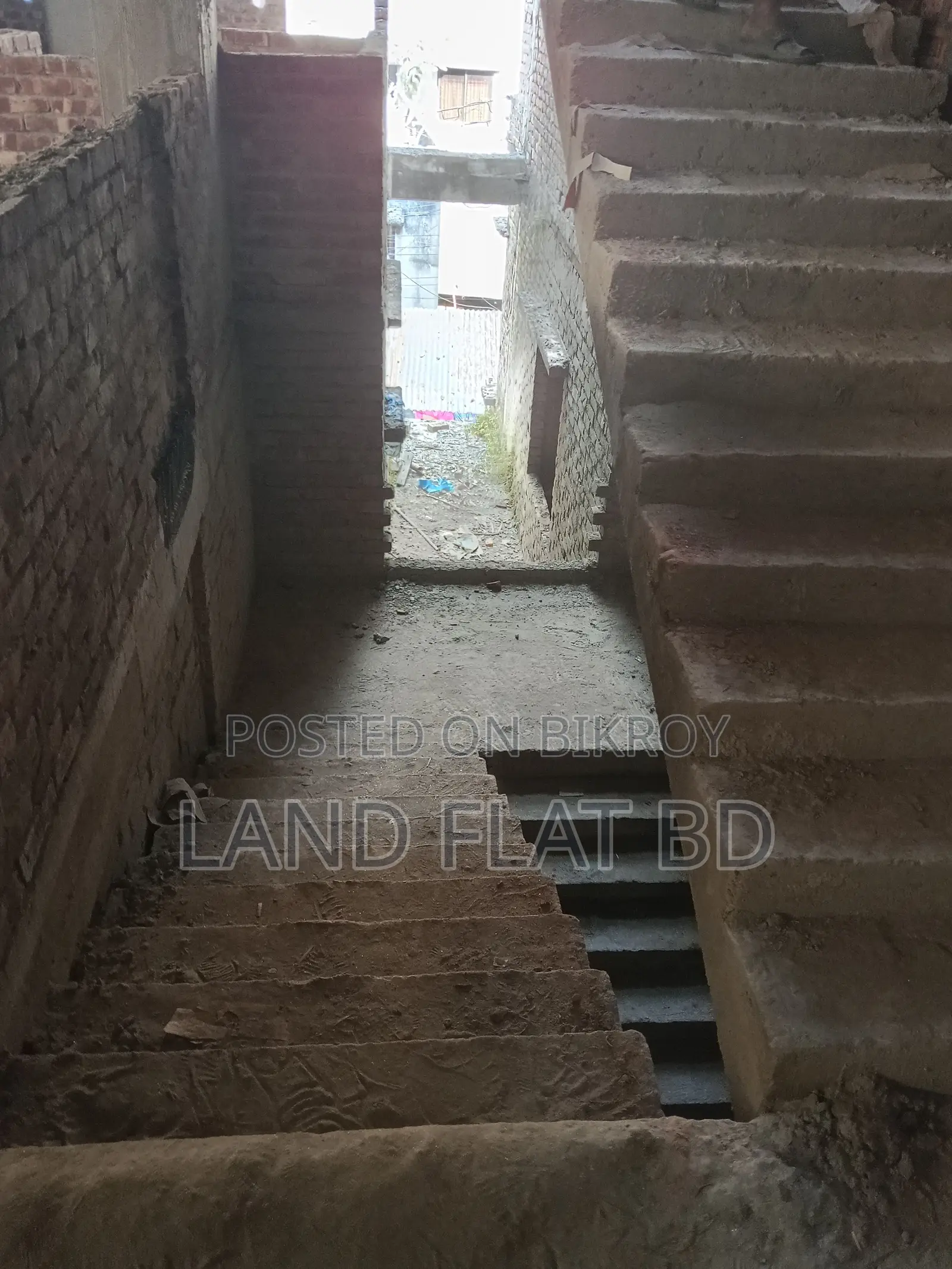 NORTH FACING FLAT FOR SALE 1400 SFT in Mohammadpur
