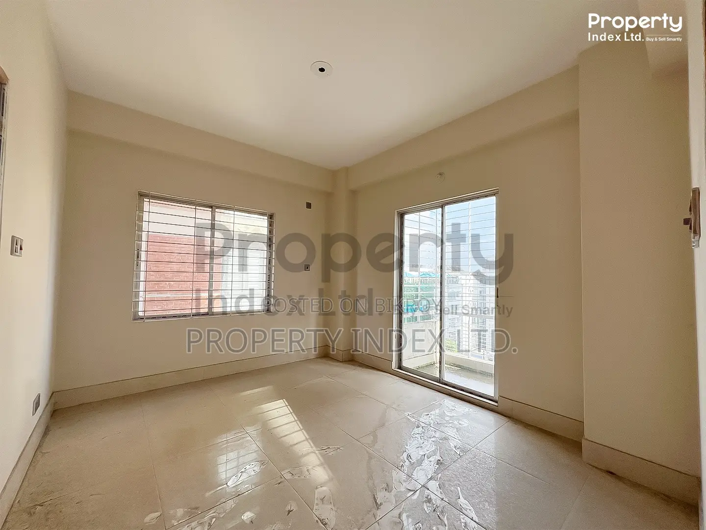 Ready flat for Sale! 2200 sqft at Bashundhara D Block in Basundhara
