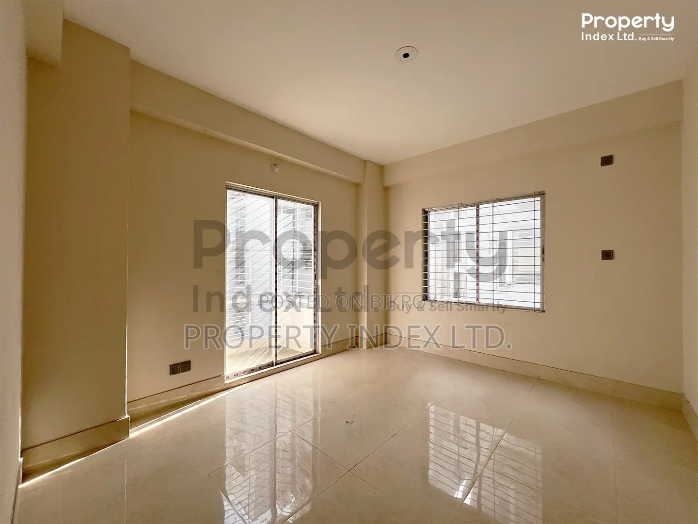 Ready flat for Sale! 2200 sqft at Bashundhara D Block in Basundhara