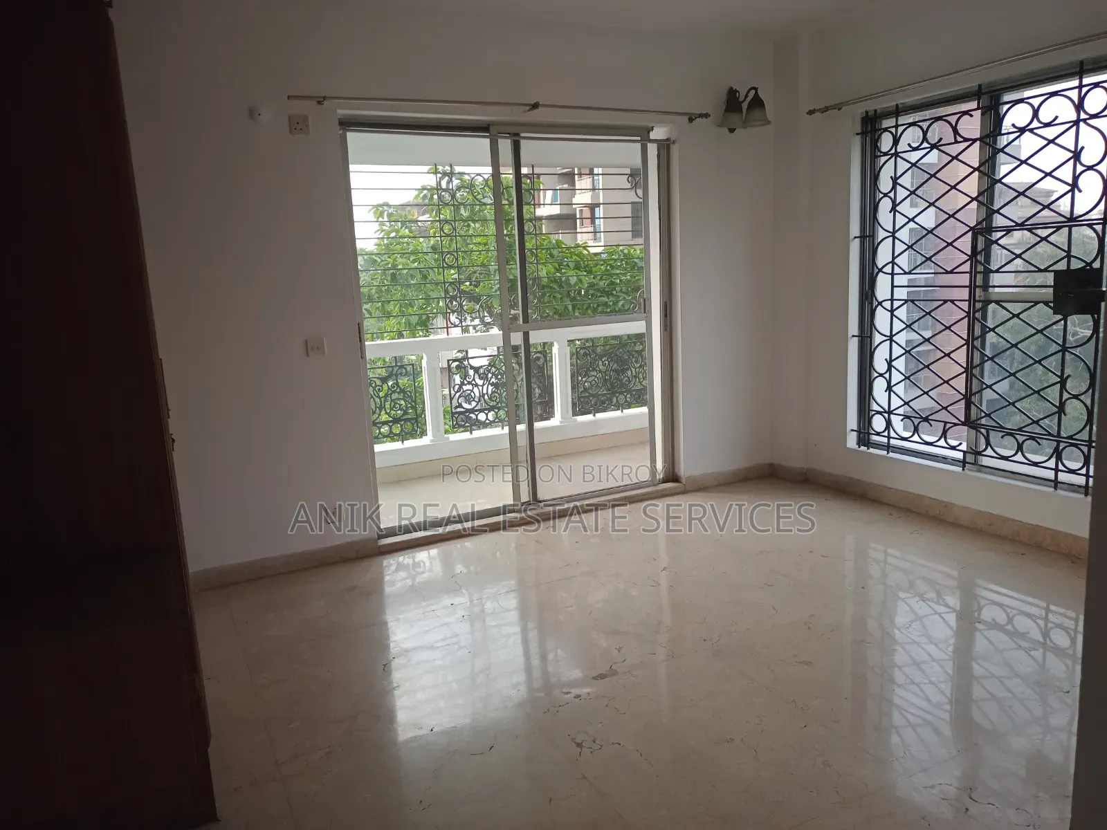 4-bedroom Apartment in Anik Real Estate, Gulshan for Sale in Gulshan