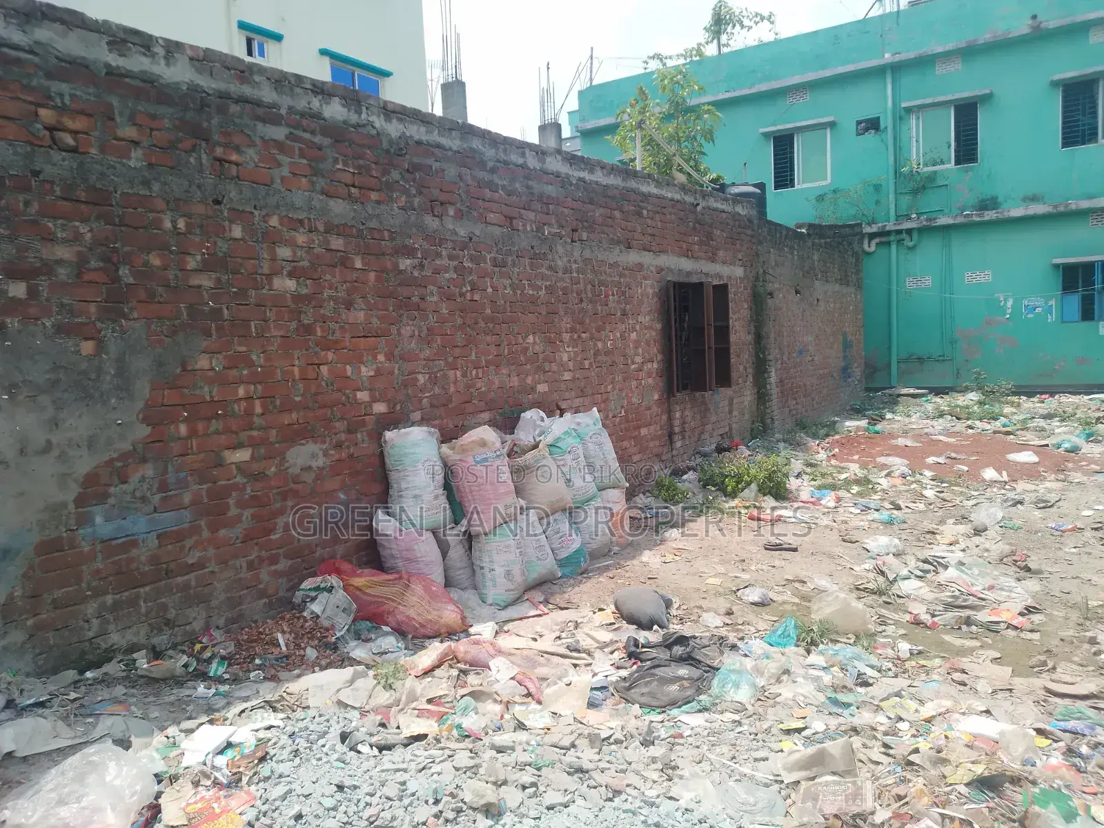 Khejurbag Semi-Pucca House for Sale in Keraniganj