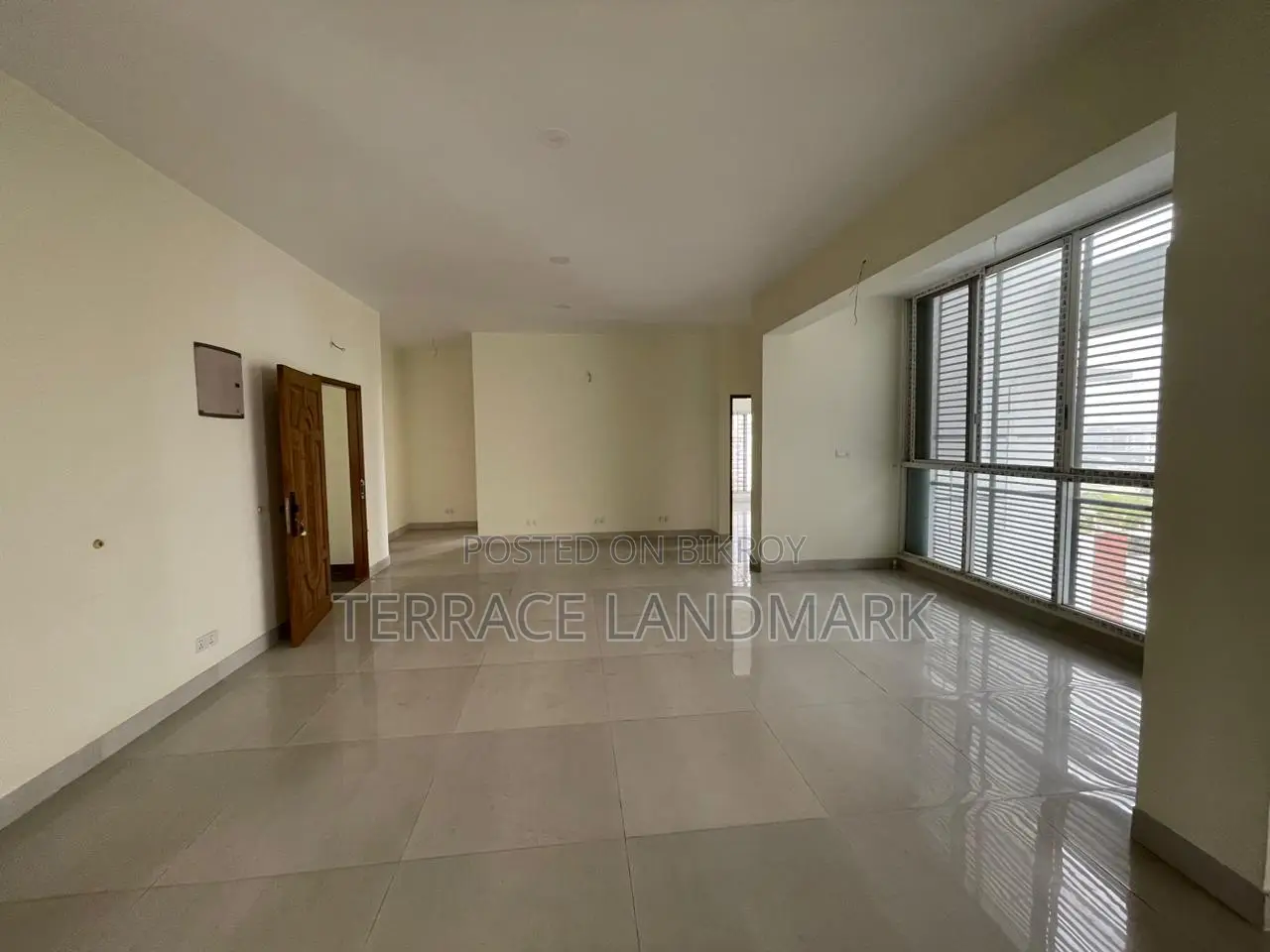 4-bedroom Apartment in Bashundhara for Sale in Basundhara