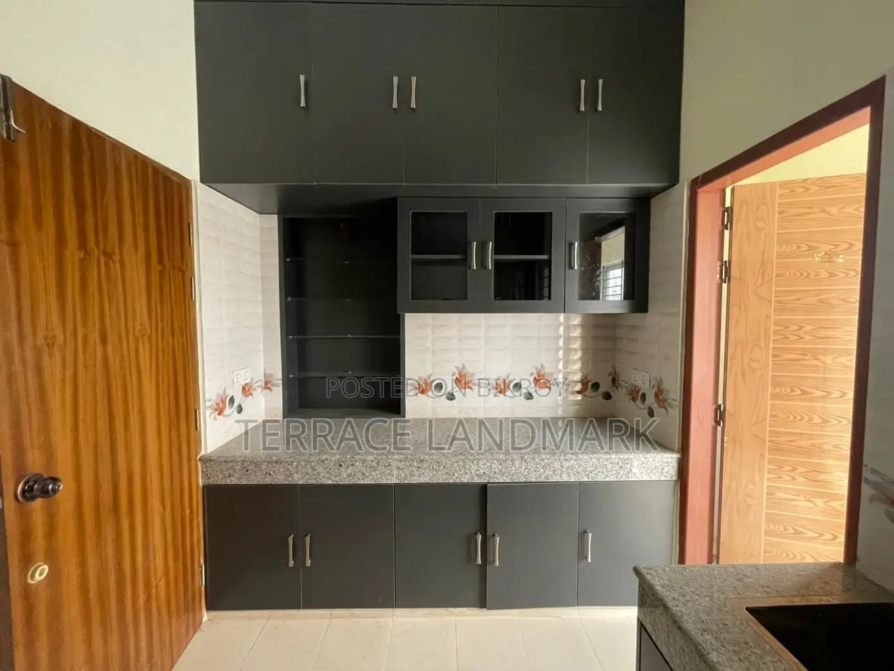 4-bedroom Apartment in Bashundhara for Sale in Basundhara