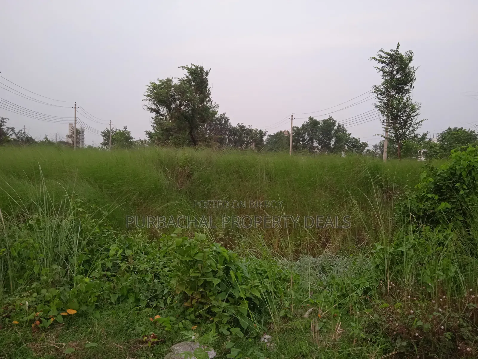 8 Katha plot for sale in a prime location of Block A, Swadesh Sunvalley. in Badda