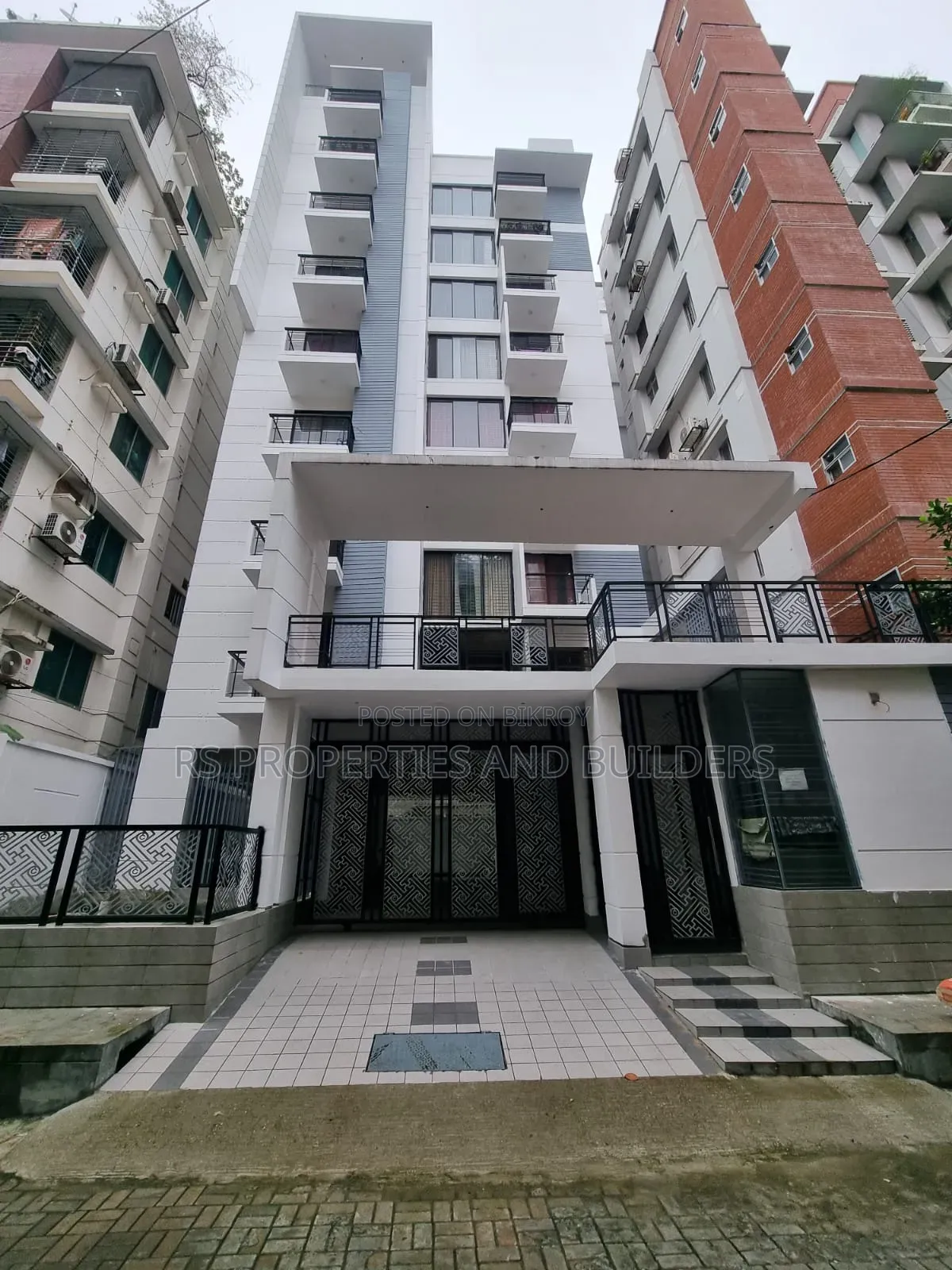 Furnished 3-Bedroom Apartment in Bashundhara, Basundhara for Sale in Basundhara