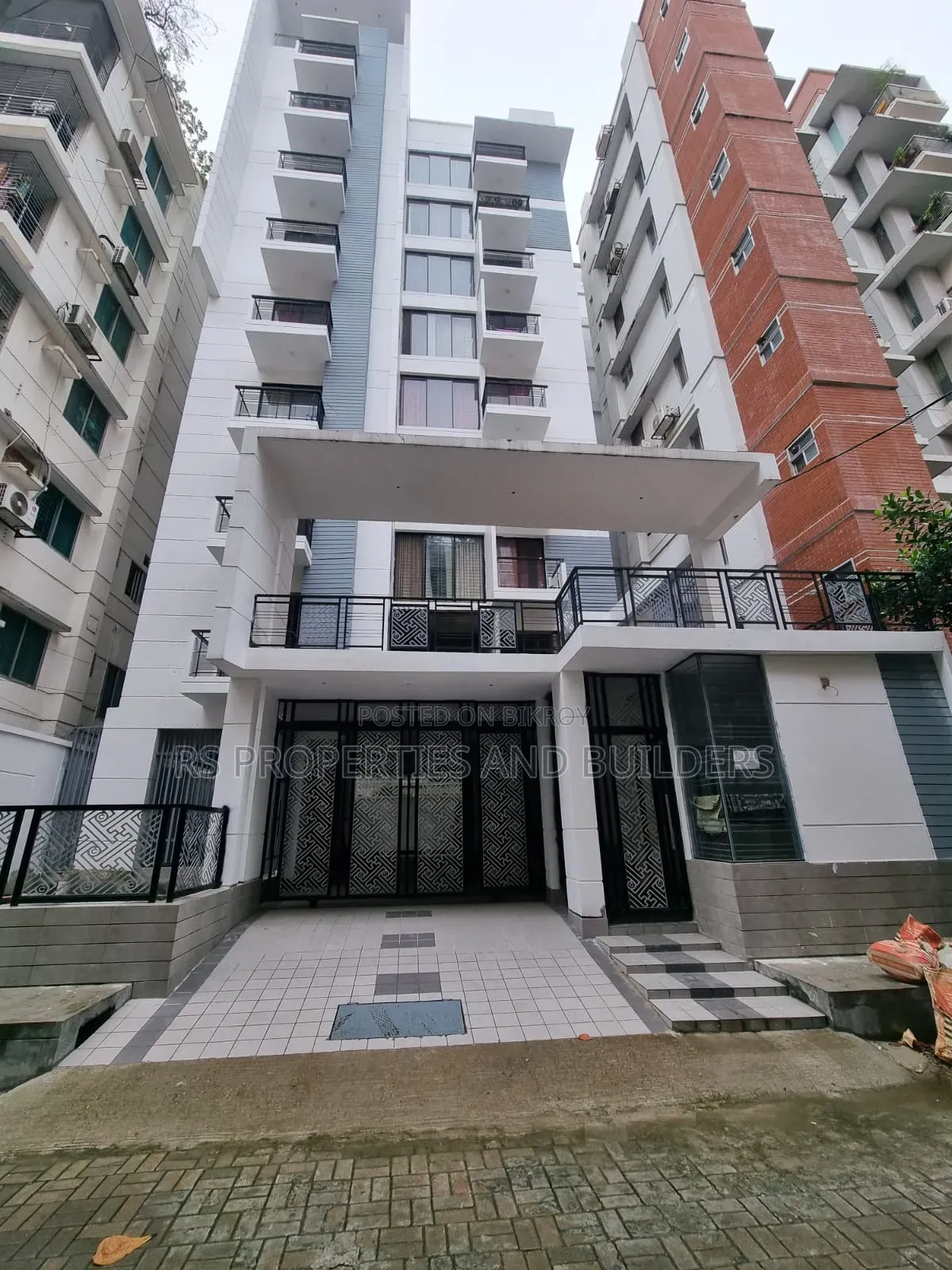 Furnished 3-Bedroom Apartment in Bashundhara, Basundhara for Sale in Basundhara