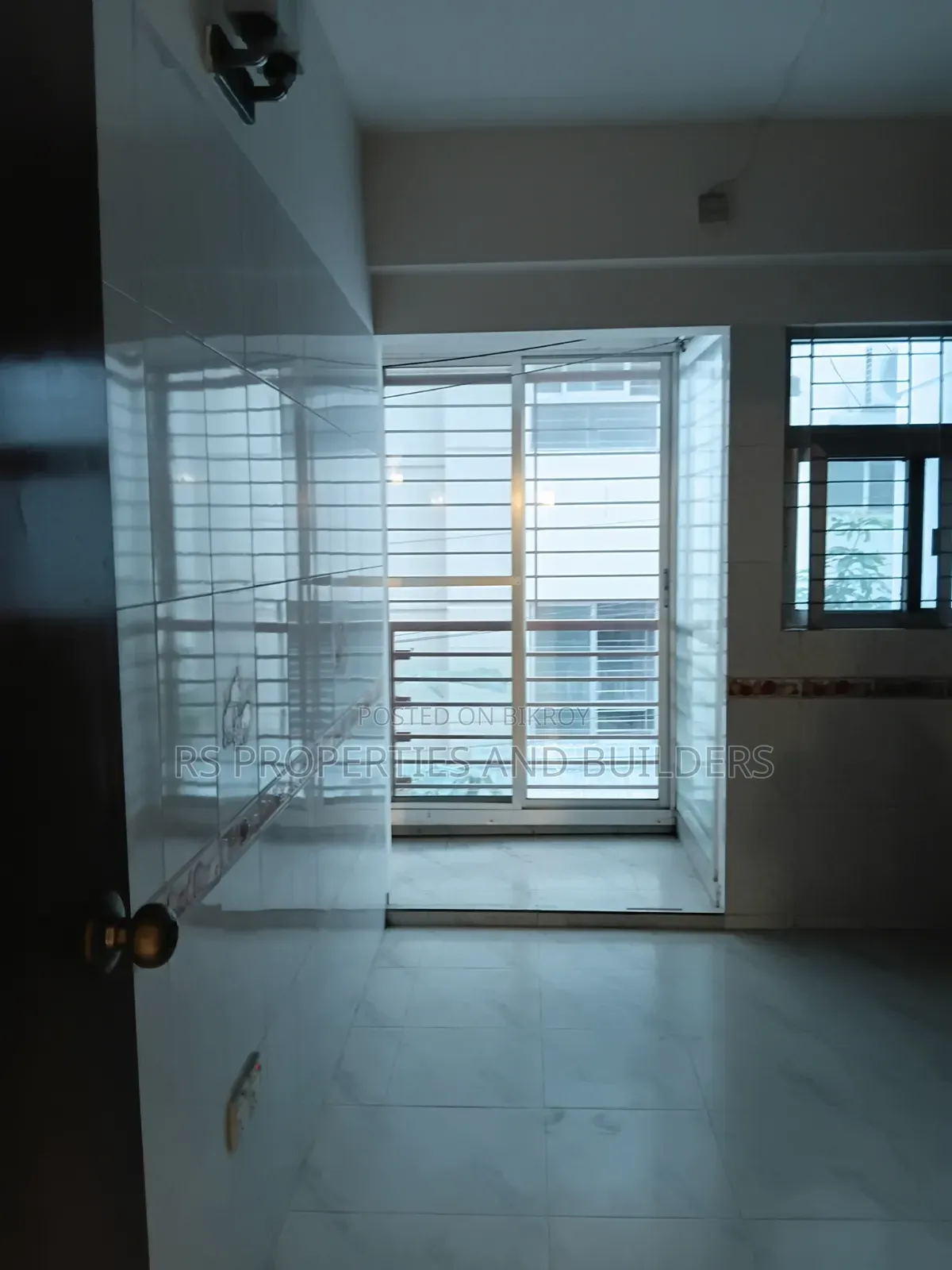 Furnished 3-Bedroom Apartment in Bashundhara, Basundhara for Sale in Basundhara