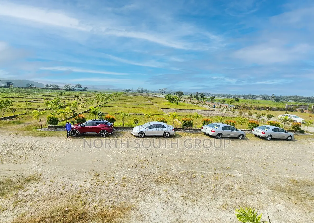 3 katha plot adjacent to 300 feet road—at low price, on easy installments! in Purbachal