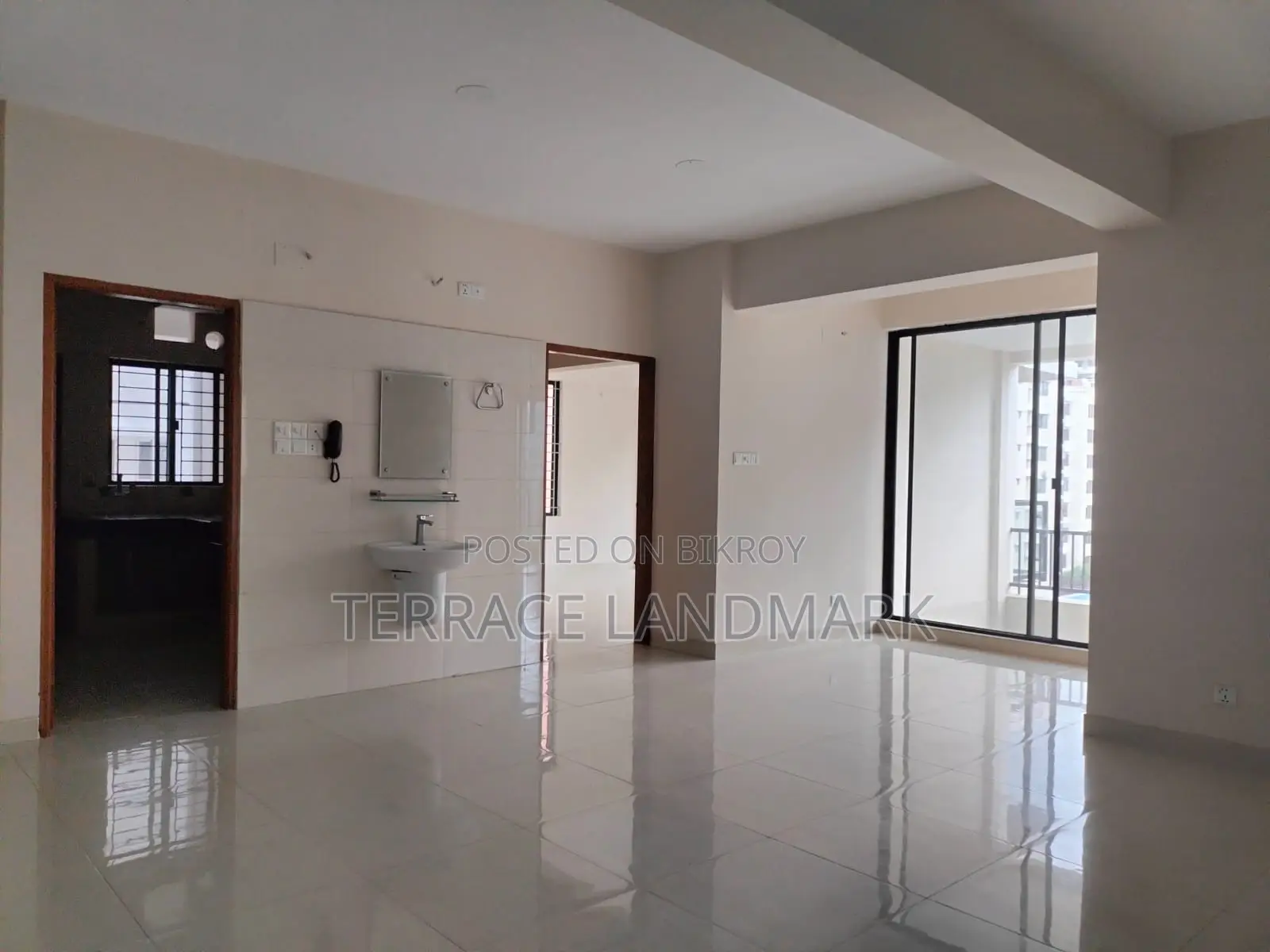 5-Bedroom Apartment in Basundhara for Sale in Basundhara