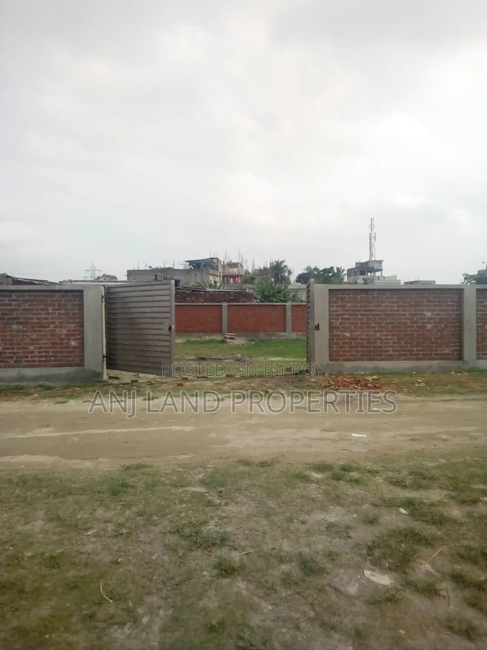 3 Katha 40 Feet Road Corner Plot in 6100 Serial for Urgent Sale in Basundhara