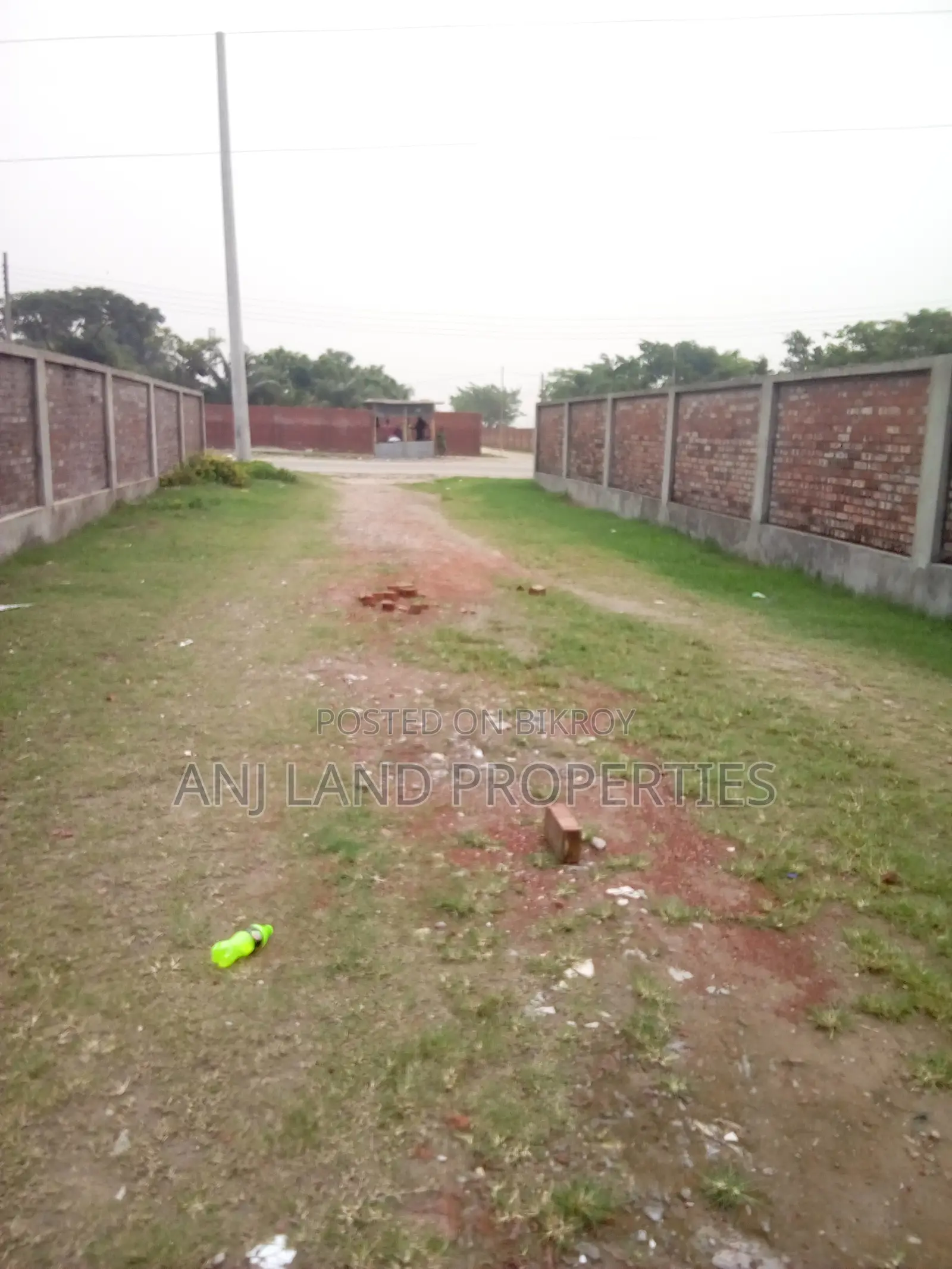 3 Katha 40 Feet Road Corner Plot in 6100 Serial for Urgent Sale in Basundhara