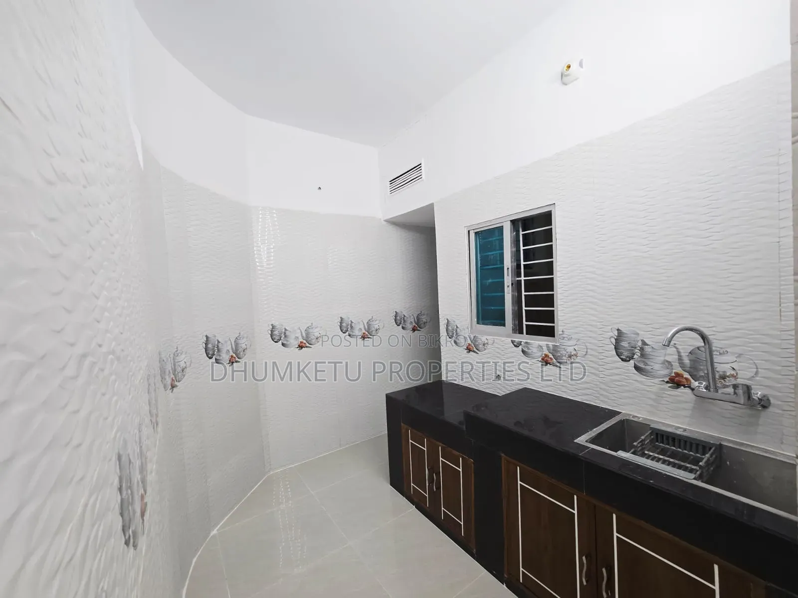 3-Bedroom Apartment in Dhumketu Properties, Dhaka Uddan for sale in Dhaka Uddan