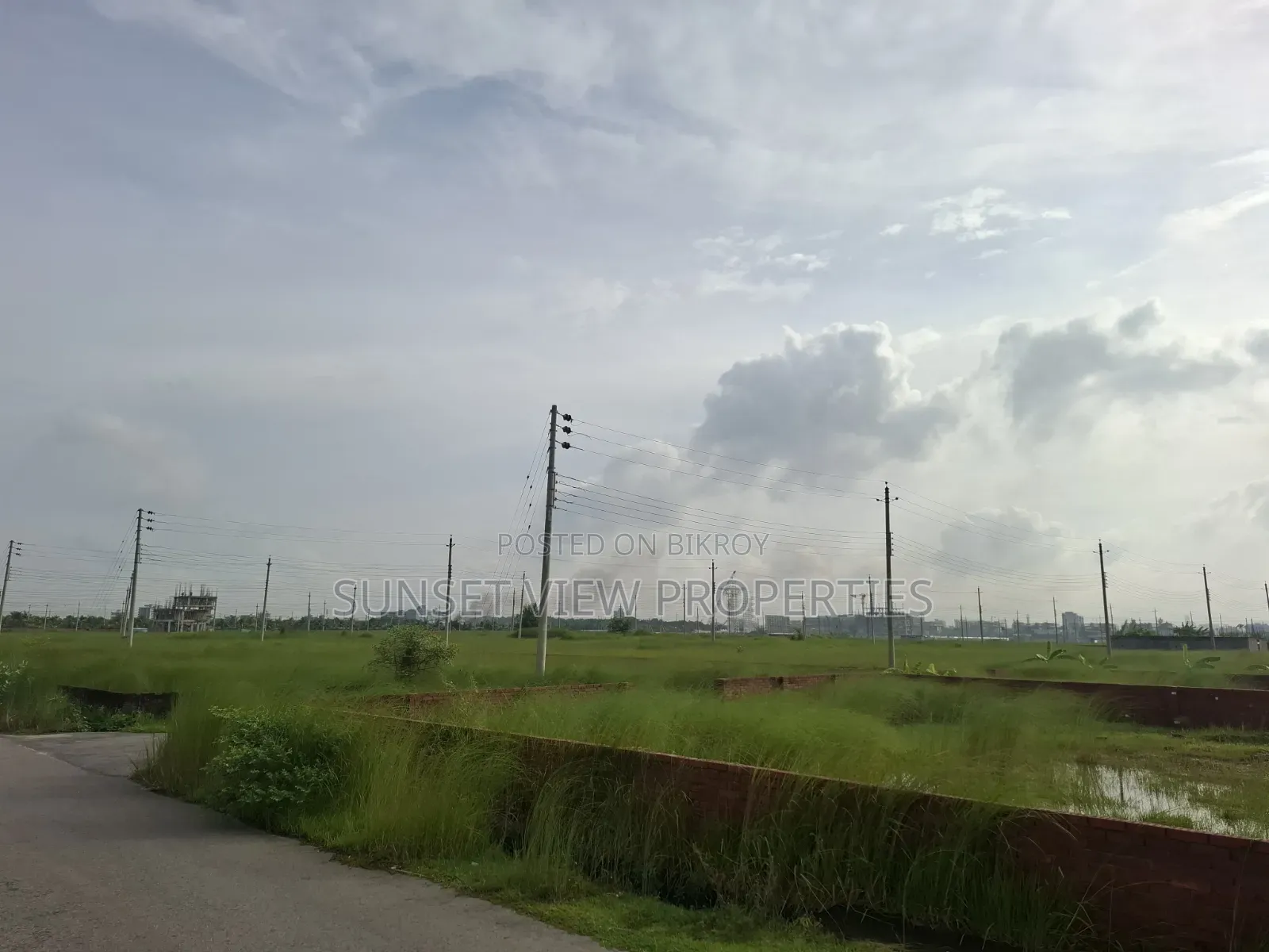 P-Block || North Face || 3 Katha Urgent Sale in Basundhara