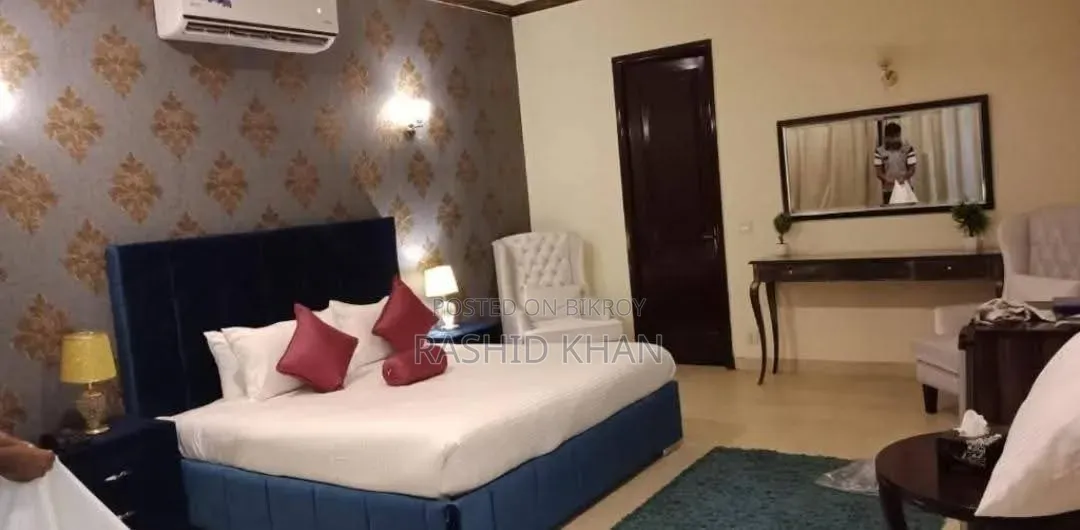 Furnished 3 Bedroom Apartment in Dhaka Full Furnished, Bashundhara for Rent in Basundhara