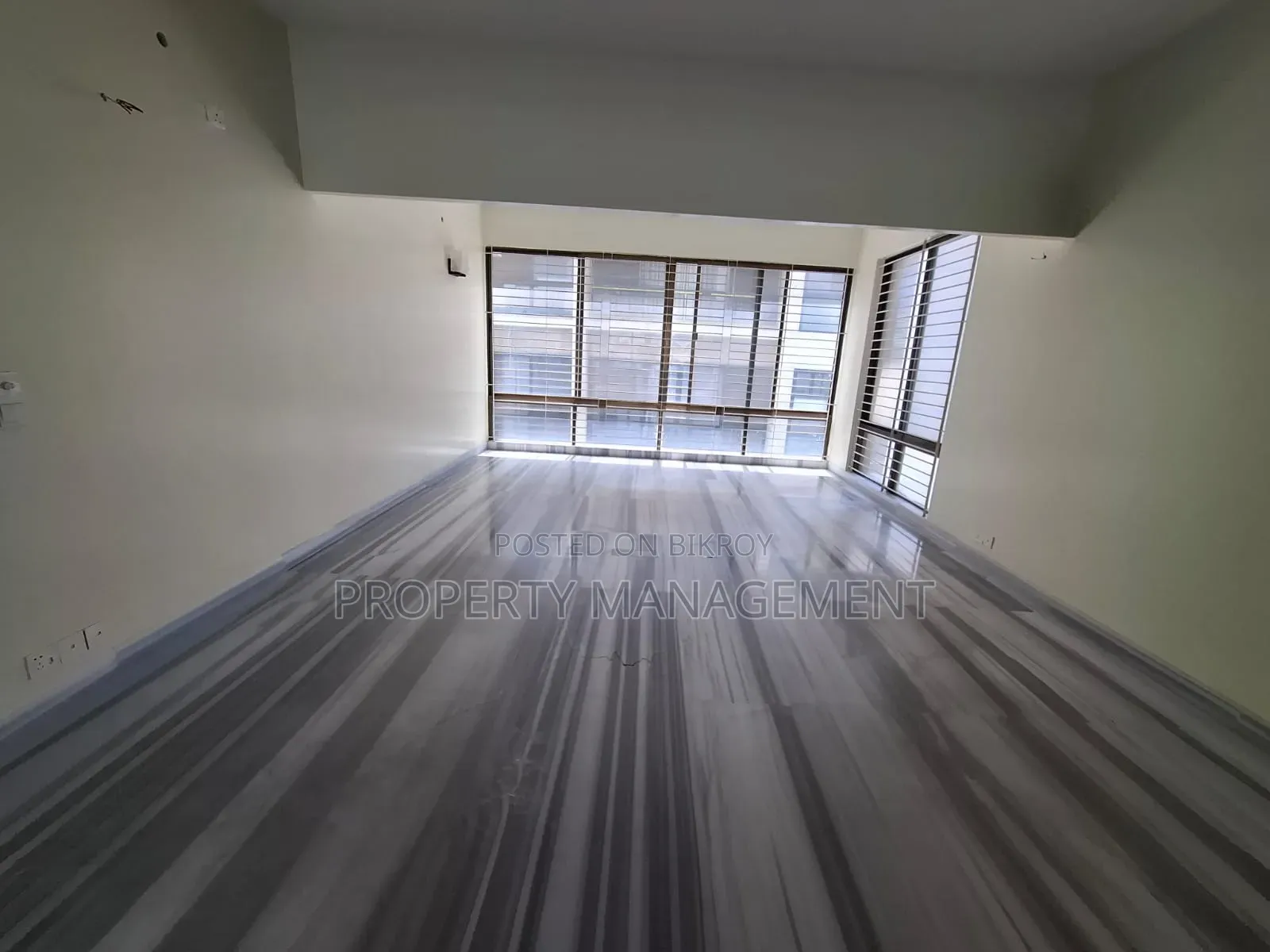 Bashundhara Diplomatic Zone Office Space in Baridhara