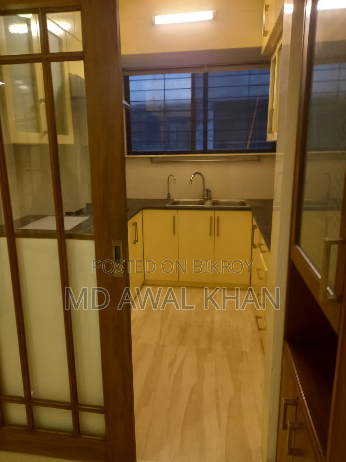 Furnished 3-bedroom Apartment in Dhanmondi for sale in Dhanmondi