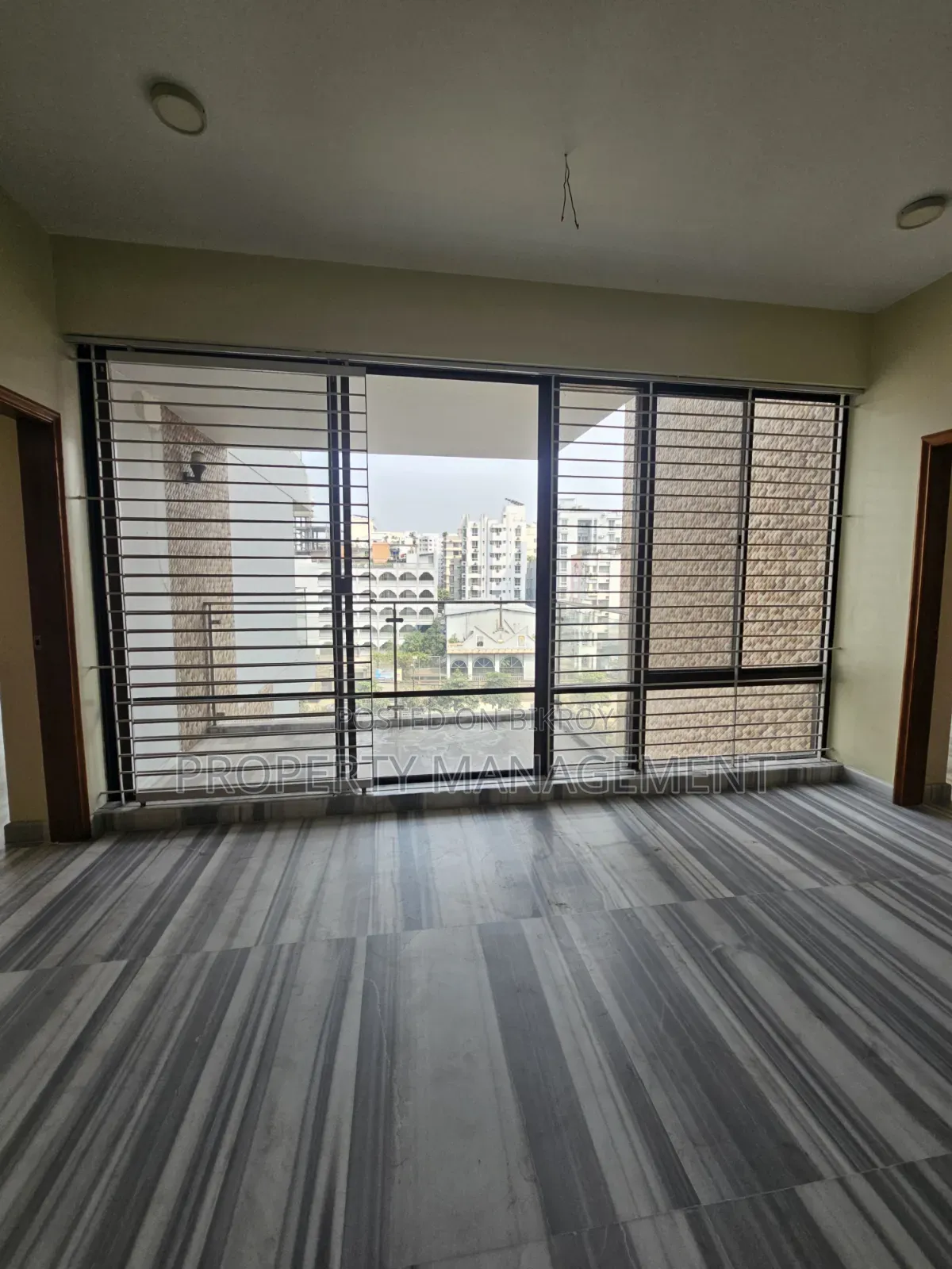 Office for Rent in Baridhara Diplomatic Zone in Baridhara