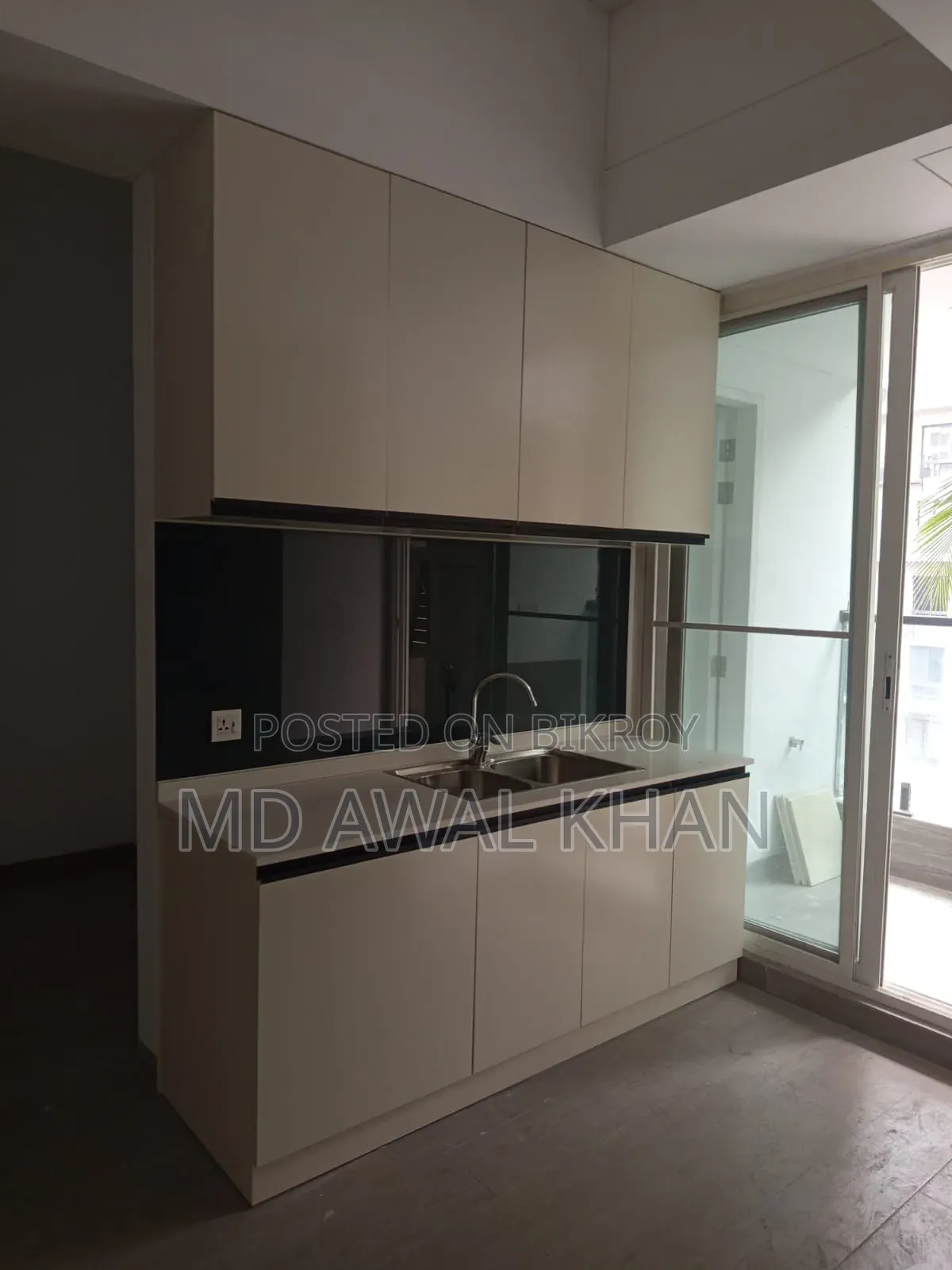 Ground Floor Rent for Shop at Gulshan Avenue in Gulshan