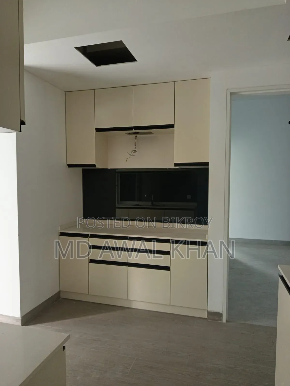 Ground Floor Rent for Shop at Gulshan Avenue in Gulshan