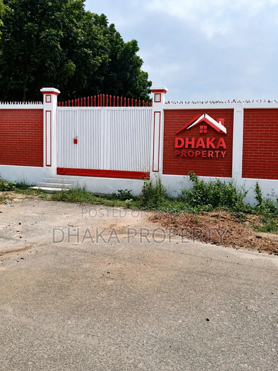 Nearby 150ft 7.5 Katha Forest South at Sector-24 in Purbachal