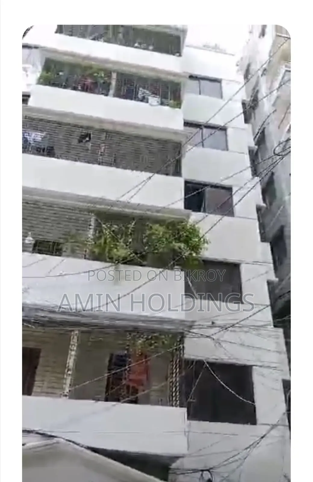 5-storey building for sale on 5.80 katha of land in Baridhara Diplomatic Zone in Baridhara