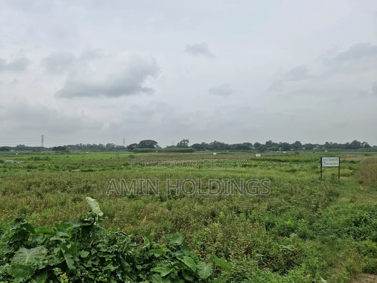 Four storeyed house for sale on 15 katha of land in Gulshan road no 135. in Gulshan