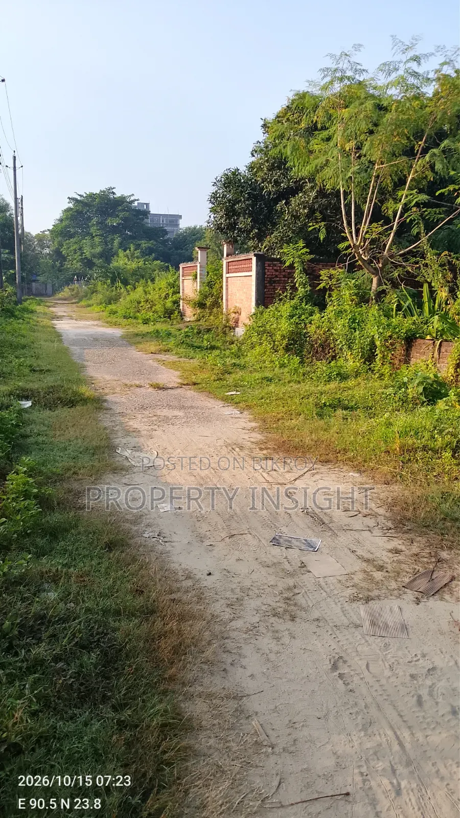 North Facing: 10 Katha 300 Ft Road Sector 2 in Purbachal