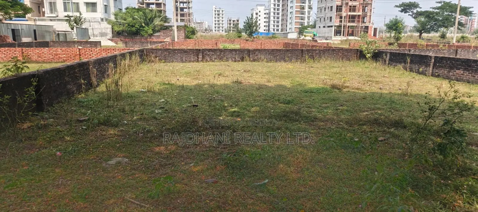 M Block, 5 Katha Plot for Sale Bashundhara, Baridhara. in Basundhara