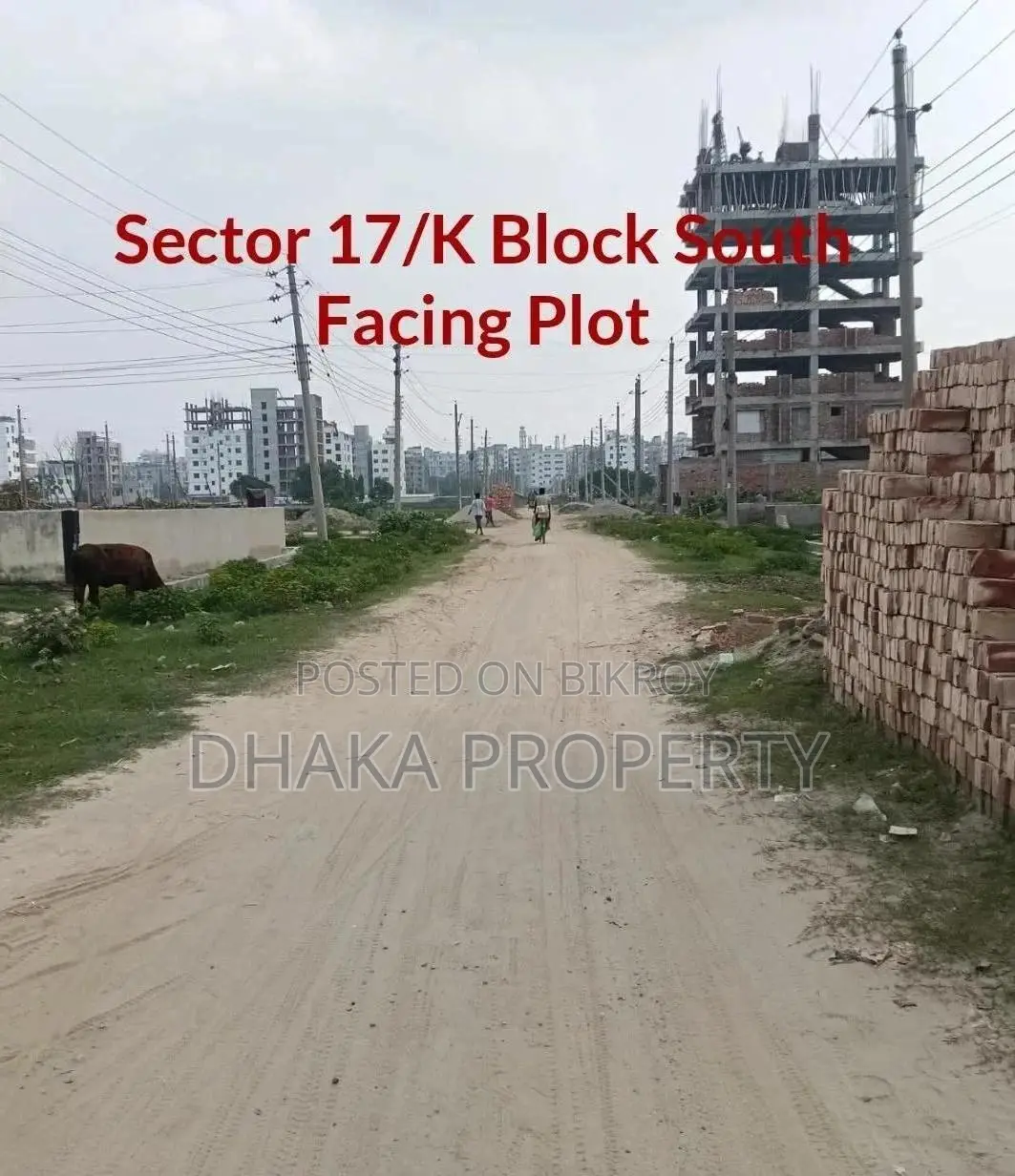 Metro Station 3 Katha South at Sector-17/K in Uttara