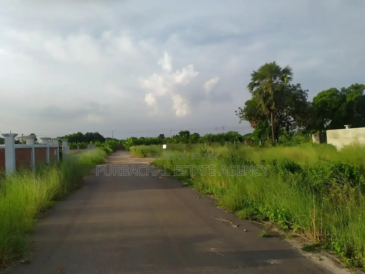 Corner 3 Katha Plot Close to 150 Ft Road, RAJUK Purbachal Sector 27 in Purbachal