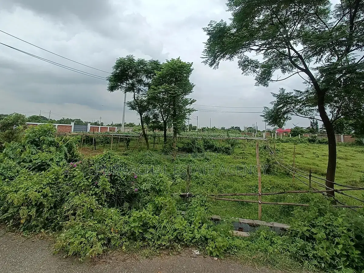 Near Lake & Park: 10 Katha Plot, Purbachal Sector 21 in Purbachal