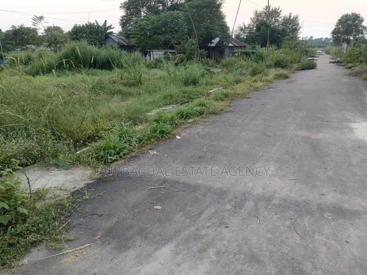 Near 150 Ft Road: 5 Katha Corner Plot, Purbachal Sector 23 in Purbachal