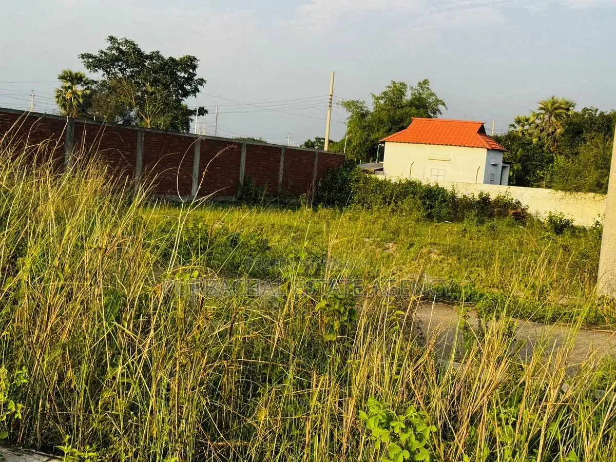 Near Playground: 3 Katha Corner Plot, Purbachal Sector 21 in Purbachal