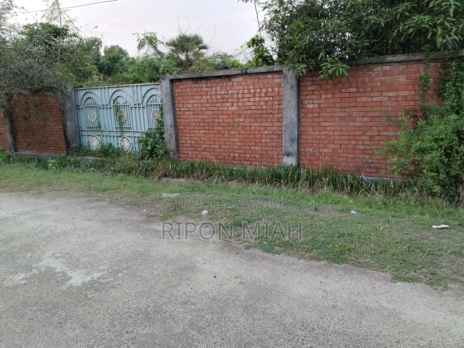 Nearby 300 Ft 3 Katha Plot Sale To Iconic Tower At Sector 09 Purbachal in Purbachal