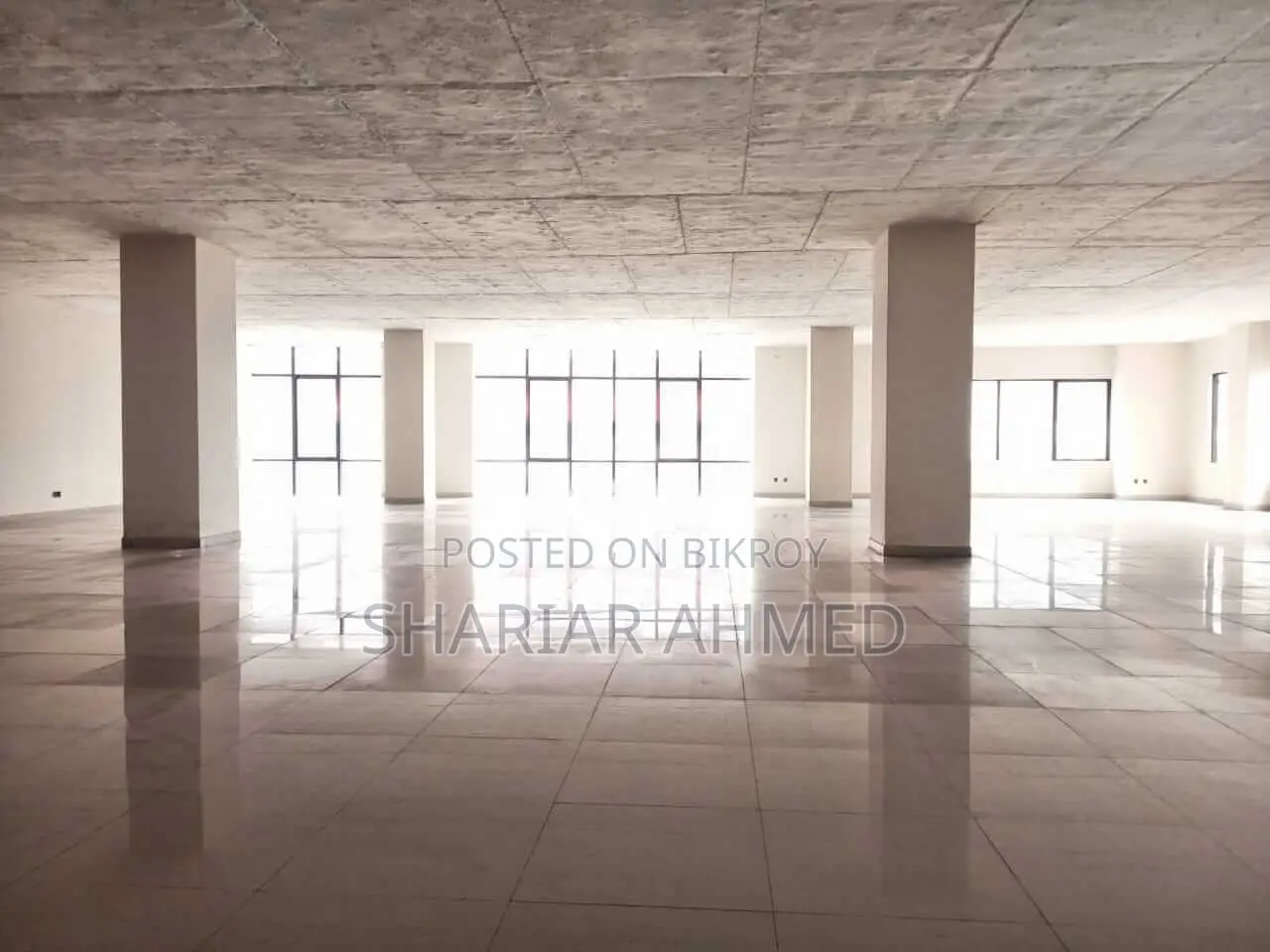 Exclusive 4040 SqFt Commercial Floor Rent In GULSHAN 2 in Gulshan