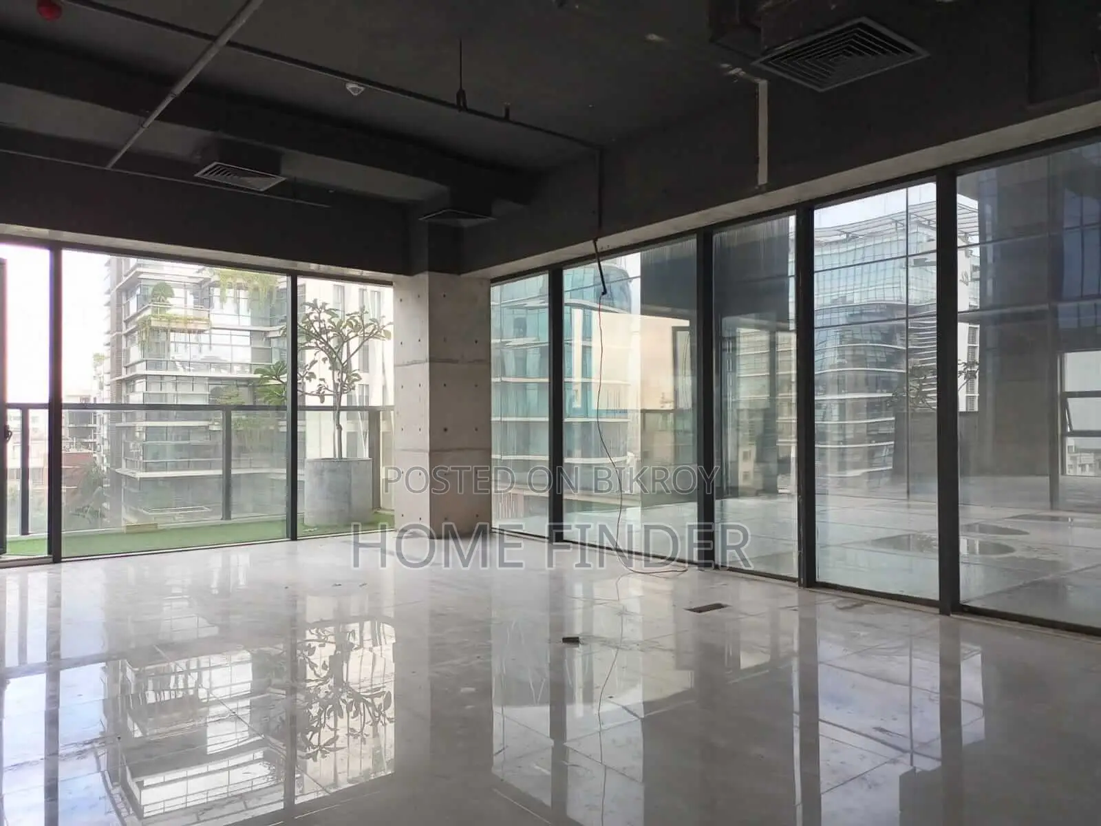 5800 Sq Ft (13th floor) Commercial Space Rent In GULSHAN Avenue in Gulshan