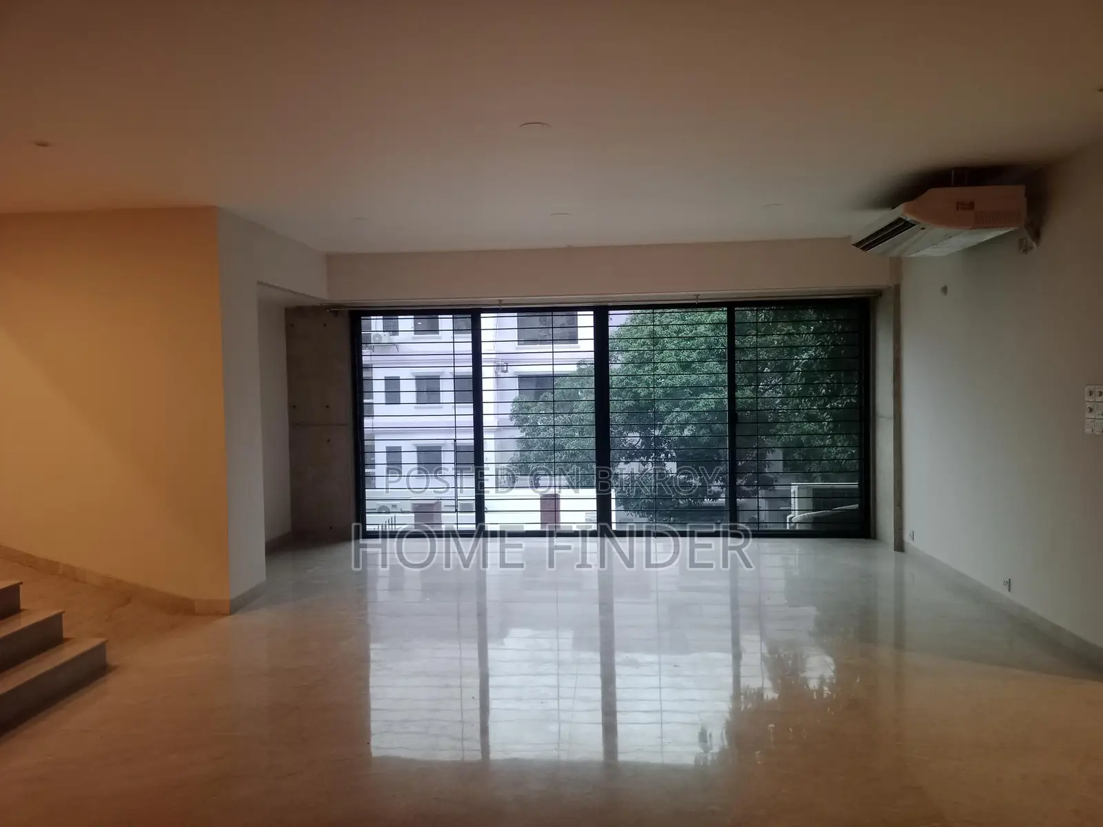 Luxurious Brand New (GYM-POOL) Semi-Furnished Flat For Rent In GULSHAN in Gulshan