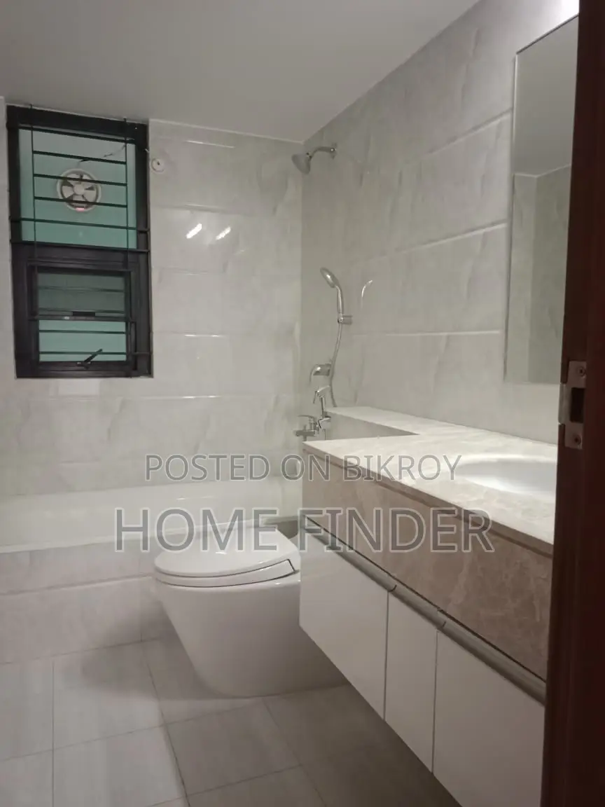Make This 3600 Sq Feet Nice Flat Yours, By Renting It In Gulshan in Gulshan