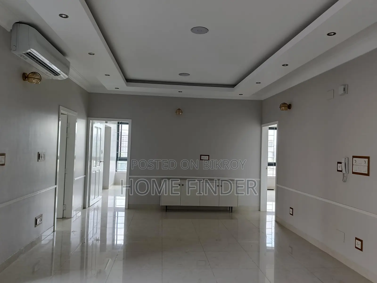 3000 Sqft Semi-Furnished Apartment For Rent in Gulshan 2 in Gulshan