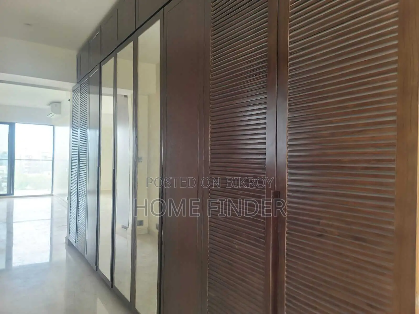 A Nice And Comfortable Apartment Of 5850 Sq Ft Is up For Rent in Gulshan in Gulshan