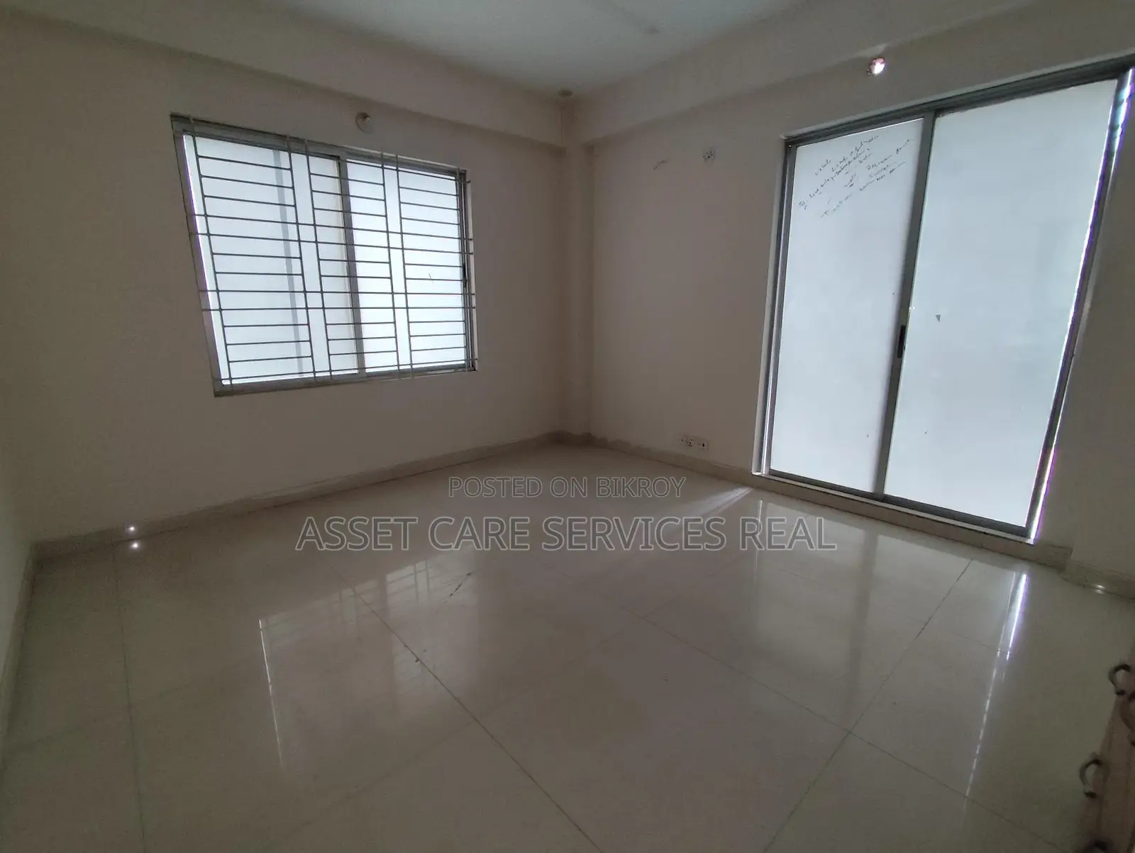 2200-Sqft Office Space Rent In Gulshan-2 in Gulshan