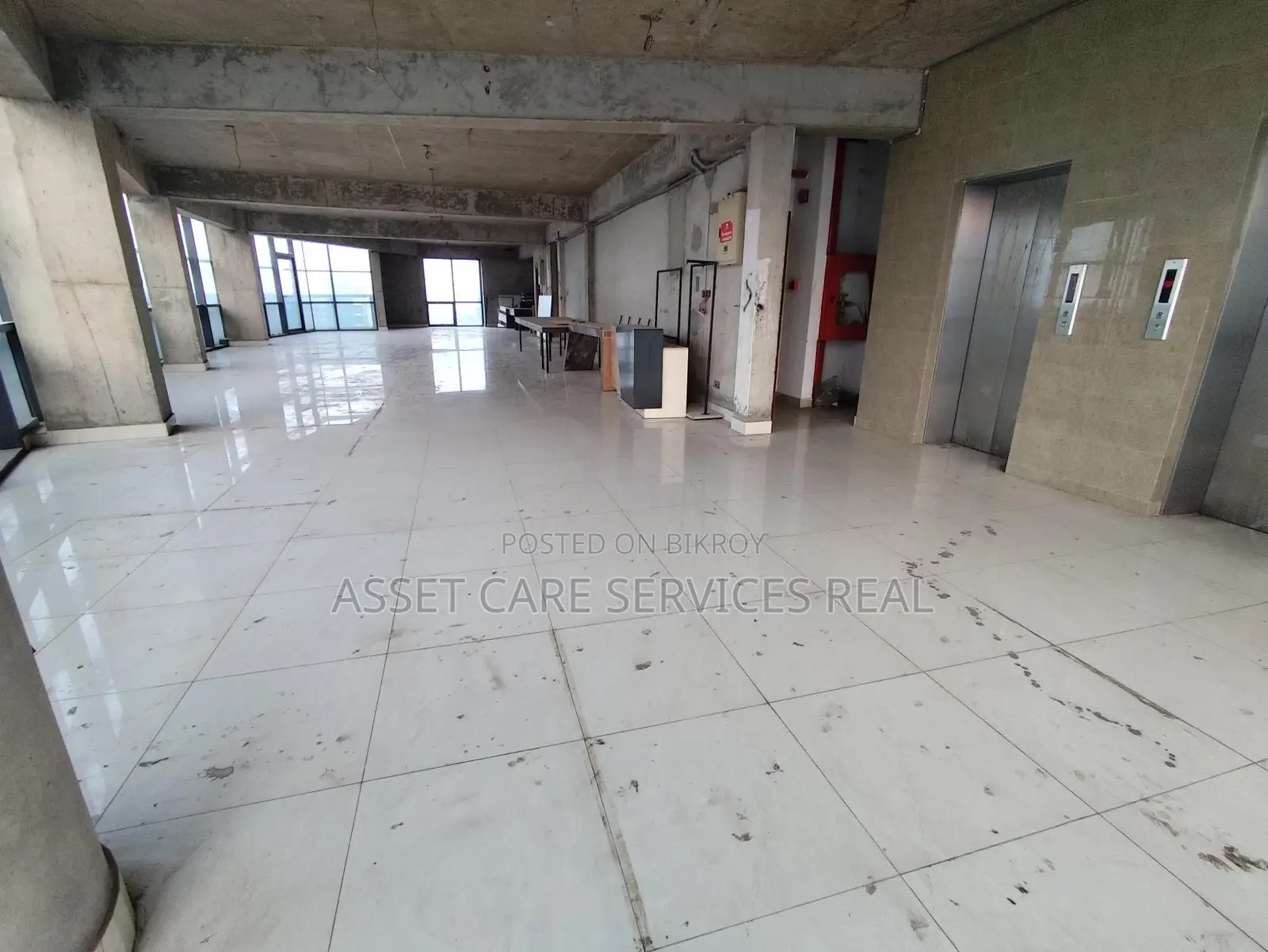 Gulshan-2 Circle 3700-Sqft 100% Commercial Open Space for Rent in Gulshan