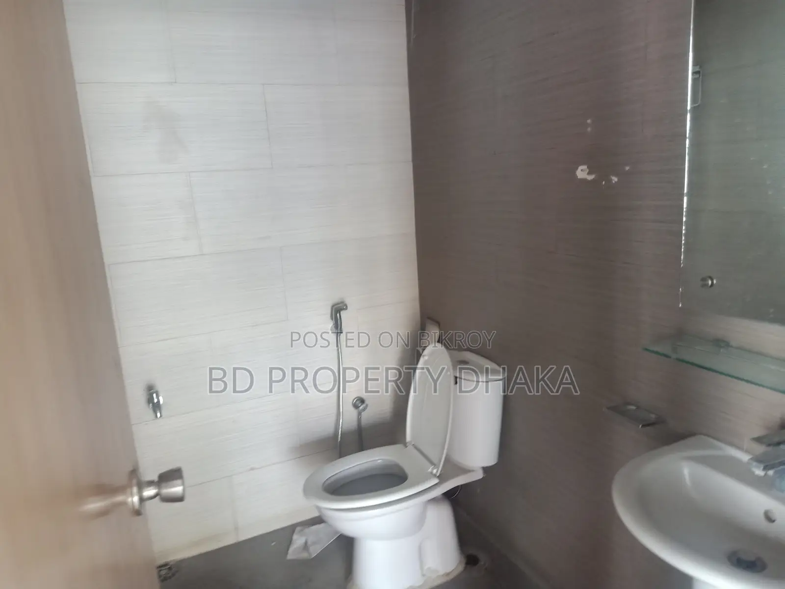 1500sft commercial space for rent in Banani