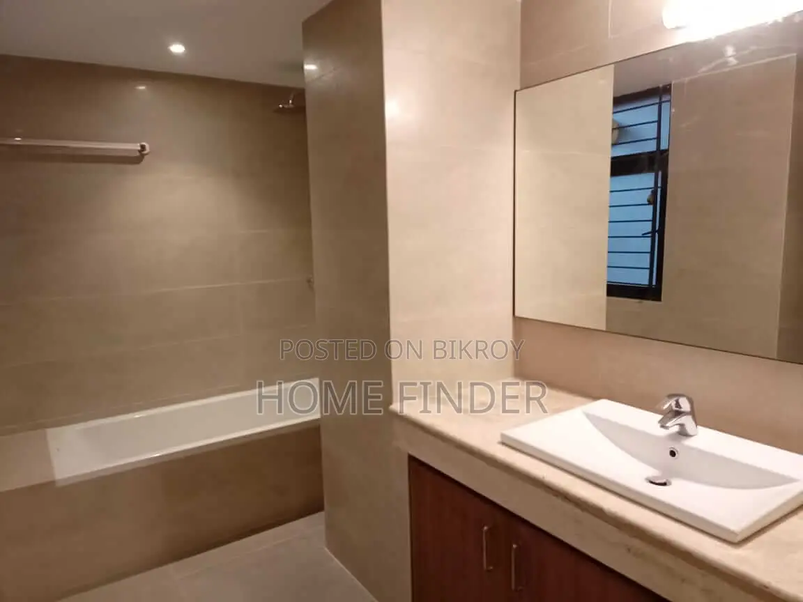 We Are Delighted to Offer This Stunning 5500 Sqft Apt: Rent in Gulshan in Gulshan