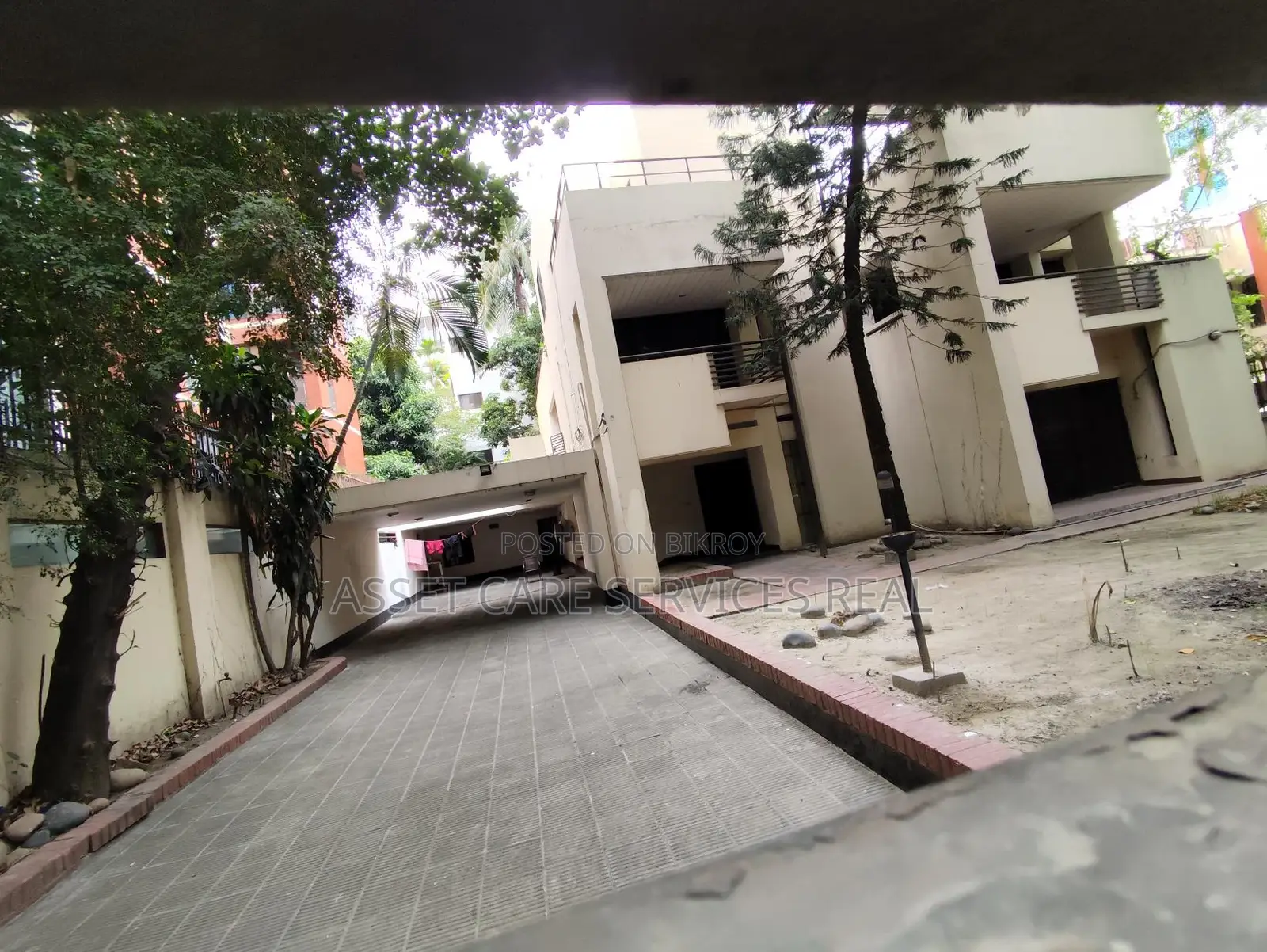 Baridhara Diplomatic Zone Independent House Rent in Baridhara