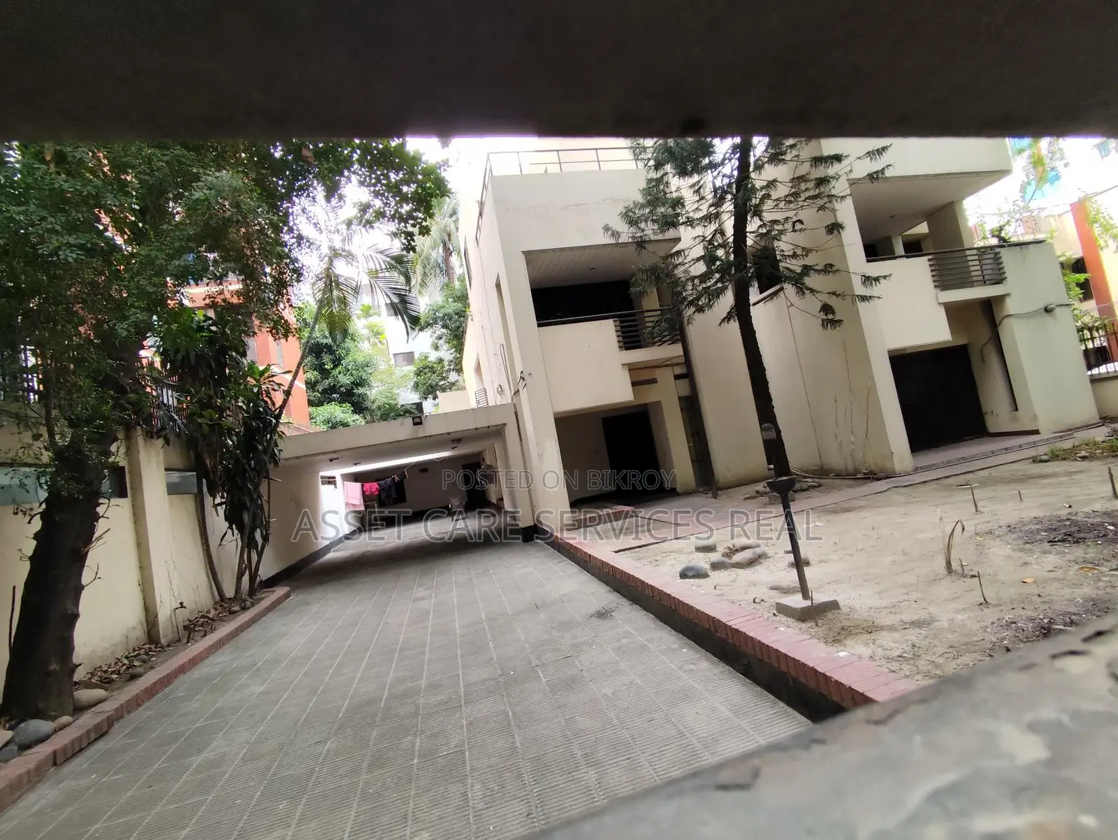 Baridhara Diplomatic Zone Independent House Rent in Baridhara
