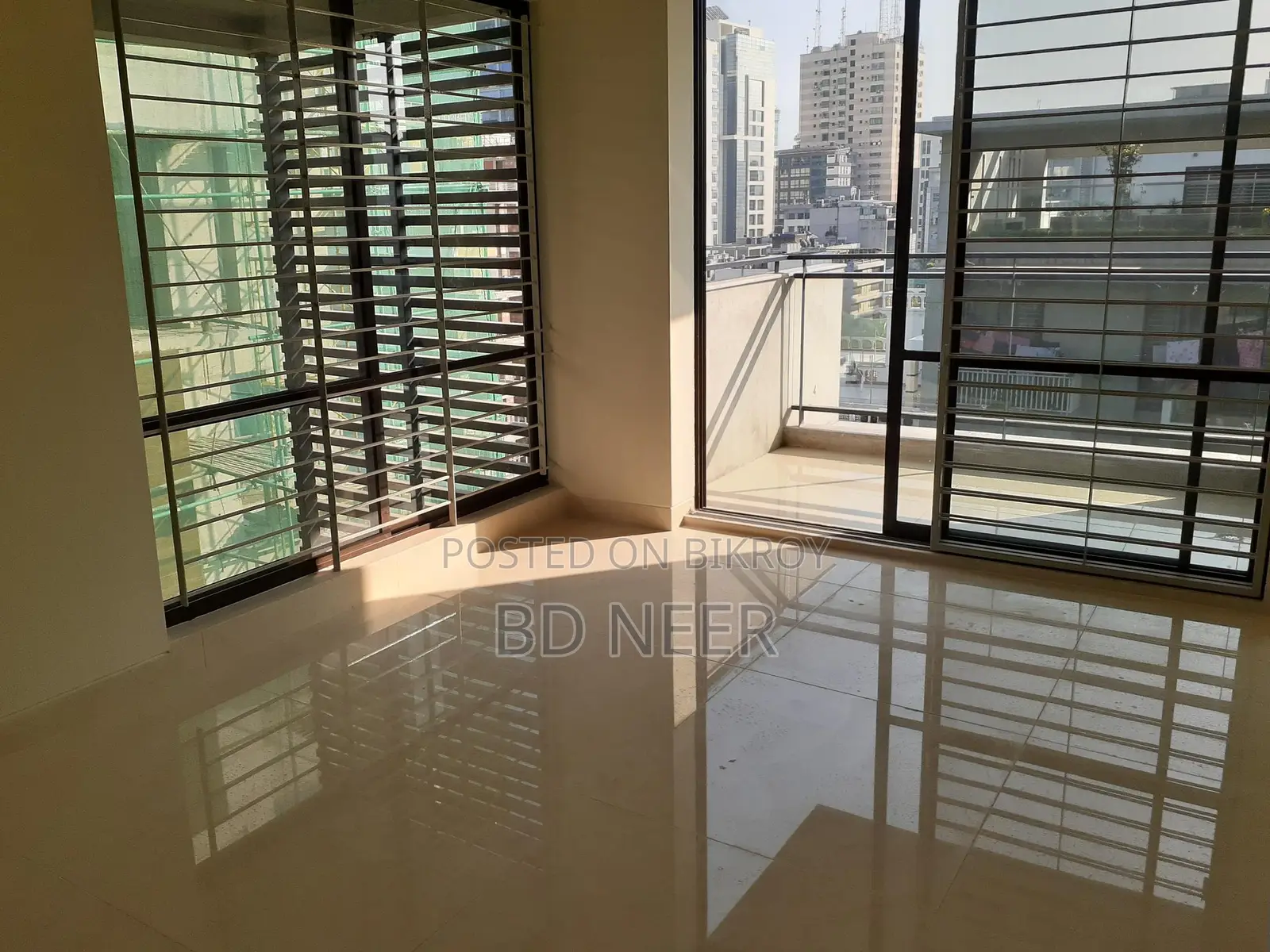 Unfurnished 3 Bed room Flat Rent in Gulshan in Gulshan